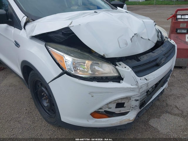 44871754 :رقم المزاد ، 1FMCU0F71GUC84050 vin ، 2016 Ford Escape S مزاد بيع