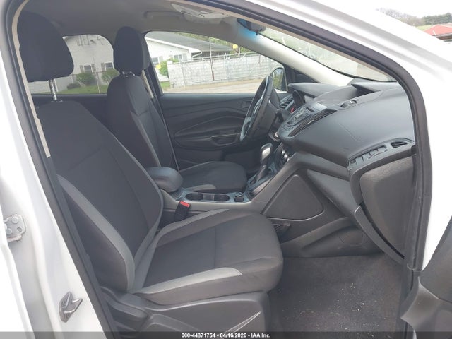 44871754 :رقم المزاد ، 1FMCU0F71GUC84050 vin ، 2016 Ford Escape S مزاد بيع