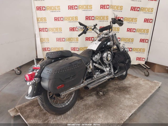 Harley-Davidson FLHC 2021 1HD1YAJ14MB013644 Image 4