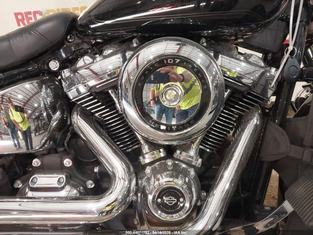 Harley-Davidson FLHC 2021 1HD1YAJ14MB013644 Image 8