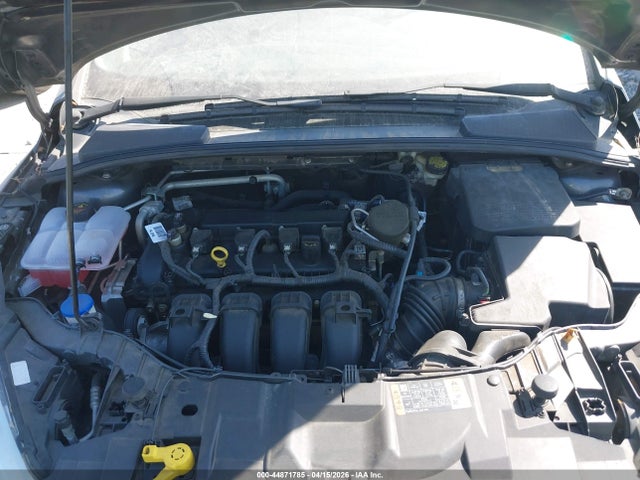 2015 Ford Focus Se მანქანა იყიდება აუქციონზე, vin: 1FADP3F27FL321523, აუქციონის ნომერი: 44871785