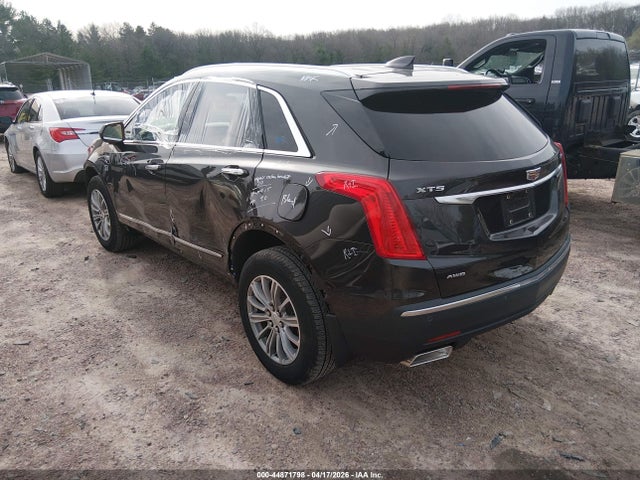 44871798 :رقم المزاد ، 1GYKNDRS3HZ154578 vin ، 2017 Cadillac Xt5 Luxury مزاد بيع