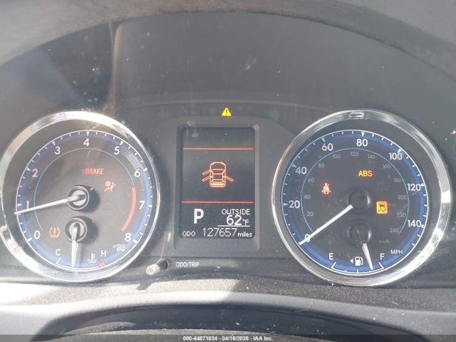 Aukcja sprzedaży 2018 Toyota Corolla Le, vin: 5YFBURHE5JP738837, numer aukcji: 44871834