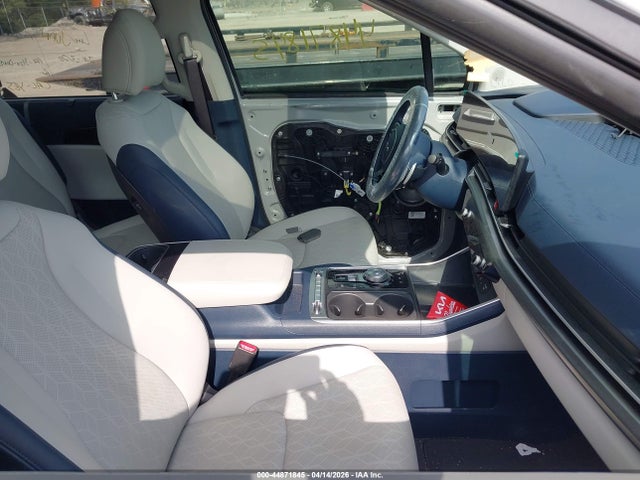 Aukcja sprzedaży 2026 Kia Carnival Mpv Hybrid Sx, vin: KNDNE5KA1T6108543, numer aukcji: 44871845