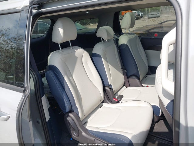 Aukcja sprzedaży 2026 Kia Carnival Mpv Hybrid Sx, vin: KNDNE5KA1T6108543, numer aukcji: 44871845