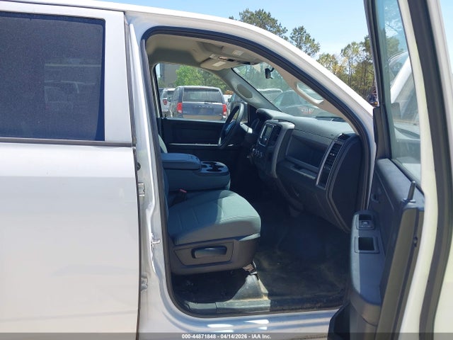 2018 RAM 1500 1C6RR7KG9JS306658 Photo 4