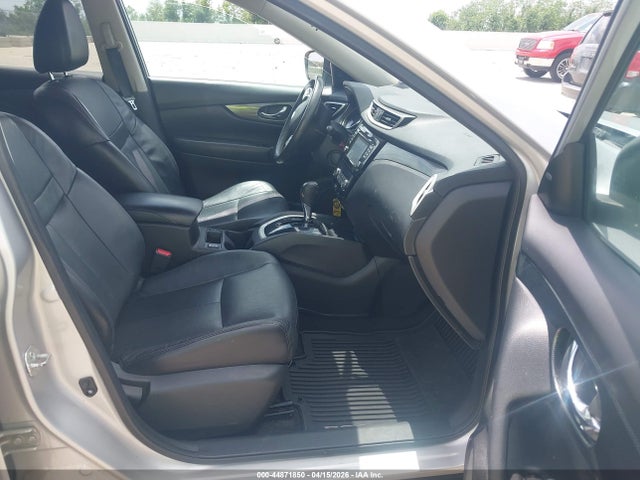 5N1AT2MT6FC795442 Nissan Rogue Sl