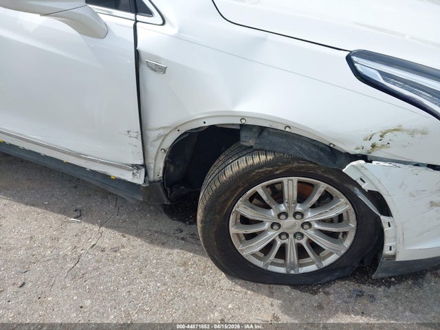2017 Cadillac Xt5 Standard მანქანა იყიდება აუქციონზე, vin: 1GYKNARS8HZ108162, აუქციონის ნომერი: 44871852