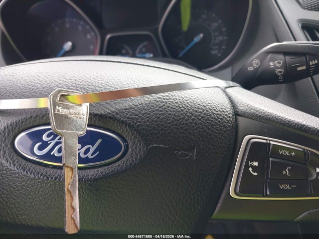 2018 Ford Focus S მანქანა იყიდება აუქციონზე, vin: 1FADP3E27JL204762, აუქციონის ნომერი: 44871885