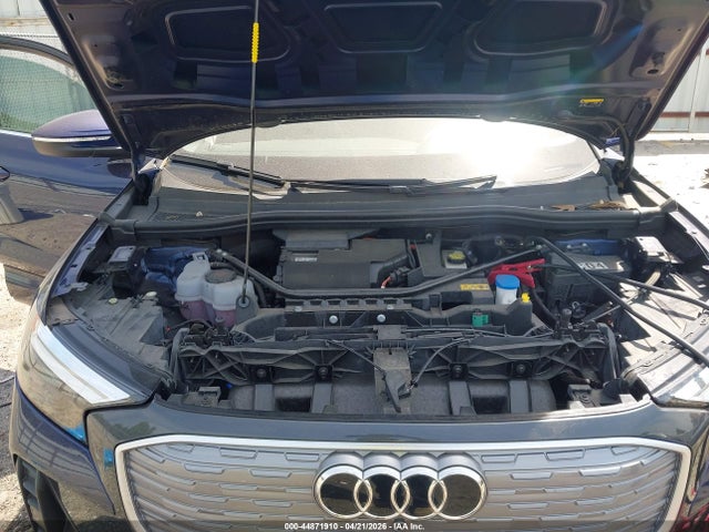 44871910 :رقم المزاد ، WA1H2BFZ0NP050405 vin ، 2022 Audi Q4 E-tron Premium Plus 50 Quattro مزاد بيع
