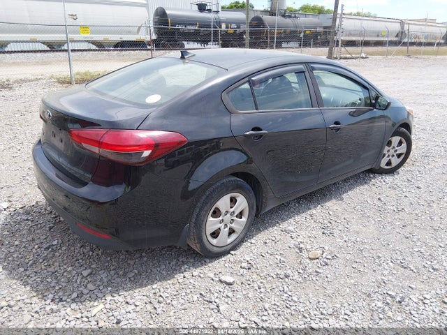 44871952 :رقم المزاد ، 3KPFK4A73HE088410 vin ، 2017 Kia Forte Lx مزاد بيع