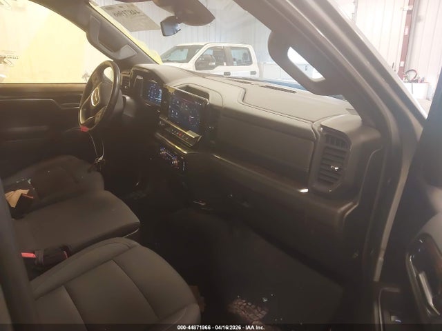 44871966 :رقم المزاد ، 1GTRUBED8SZ113082 vin ، 2025 Gmc Sierra 1500 4wd  Standard Box Sle مزاد بيع