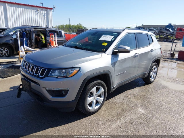 2021 Jeep Compass Latitude 4x4 მანქანა იყიდება აუქციონზე, vin: 3C4NJDBB4MT503242, აუქციონის ნომერი: 44872009