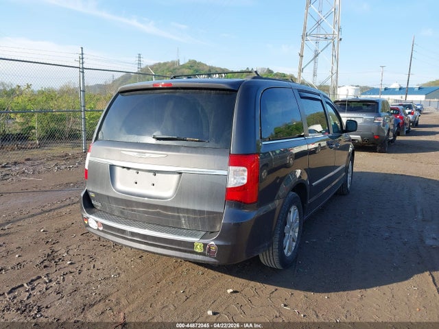 2016 Chrysler Town & Country Touring მანქანა იყიდება აუქციონზე, vin: 2C4RC1BG6GR212805, აუქციონის ნომერი: 44872045