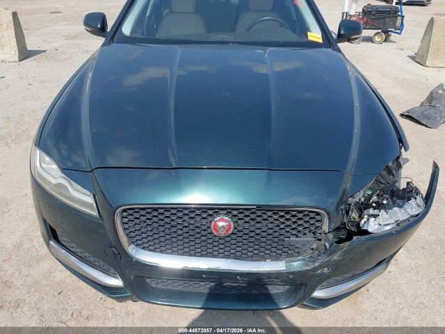 2016 Jaguar Xf 35t Premium მანქანა იყიდება აუქციონზე, vin: SAJBD4BV4GCY08178, აუქციონის ნომერი: 44872057