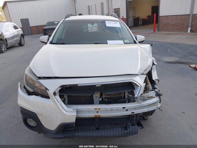 44872086 :رقم المزاد ، 4S4BSACC9J3264070 vin ، 2018 Subaru Outback 2.5i Premium مزاد بيع