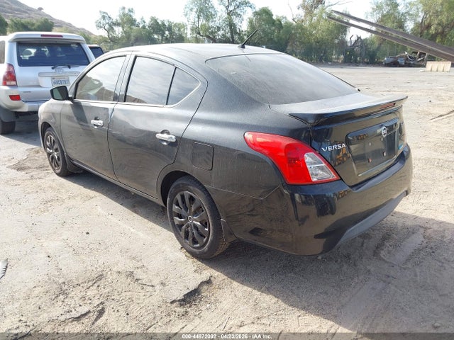 44872092 :رقم المزاد ، 3N1CN7AP4FL831695 vin ، 2015 Nissan Versa 1.6 Sv مزاد بيع