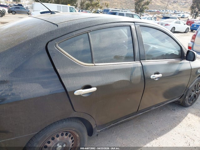 44872092 :رقم المزاد ، 3N1CN7AP4FL831695 vin ، 2015 Nissan Versa 1.6 Sv مزاد بيع