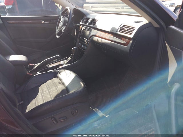 Продажа на аукционе авто 2013 Volkswagen Passat 2.0l Tdi Sel Premium, vin: 1VWCN7A37DC142119, номер лота: 44872098