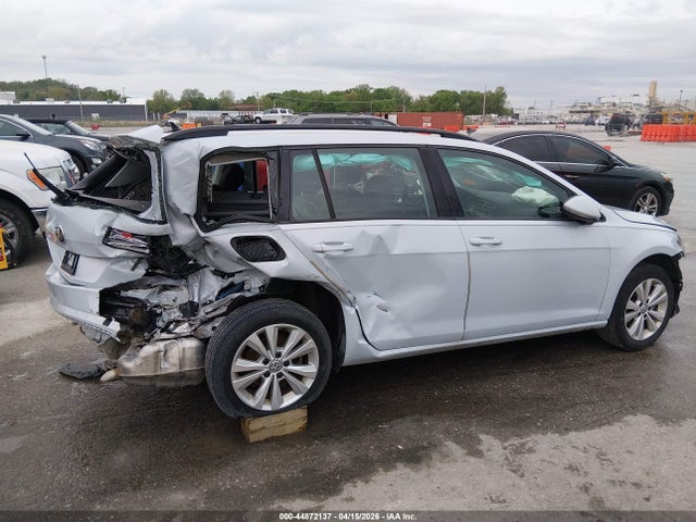 2019 Volkswagen Golf Sportwagen 1.8t S მანქანა იყიდება აუქციონზე, vin: 3VW117AU8KM508239, აუქციონის ნომერი: 44872137