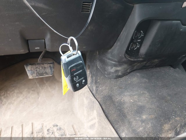 Продажа на аукционе авто 2020 Ram 2500 Laramie  4x4 6'4 Box, vin: 3C6UR5FL6LG262330, номер лота: 44872149