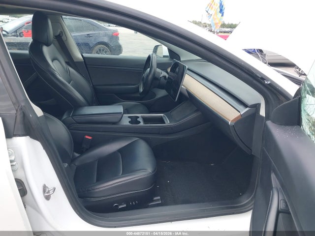 44872151 :رقم المزاد ، 5YJ3E1EA6MF868159 vin ، 2021 Tesla Model 3 Standard Range Plus Rear-wheel Drive مزاد بيع