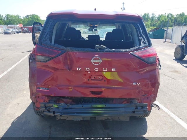 44872157 :رقم المزاد ، 5N1BT3BA2NC726774 vin ، 2022 Nissan Rogue Sv Fwd مزاد بيع