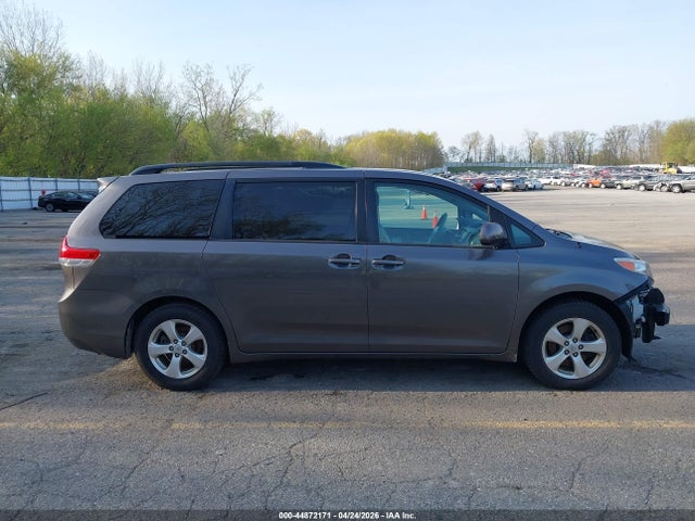Продаж на аукціоні авто 2014 Toyota Sienna Le V6 8 Passenger, vin: 5TDKK3DCXES504150, номер лоту: 44872171