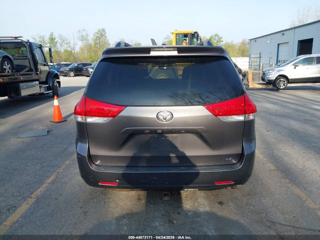 Продаж на аукціоні авто 2014 Toyota Sienna Le V6 8 Passenger, vin: 5TDKK3DCXES504150, номер лоту: 44872171