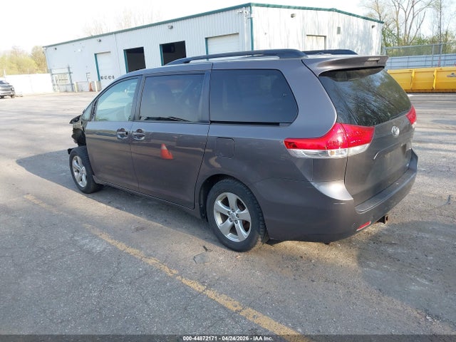 Продаж на аукціоні авто 2014 Toyota Sienna Le V6 8 Passenger, vin: 5TDKK3DCXES504150, номер лоту: 44872171