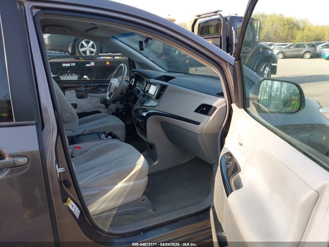 Продаж на аукціоні авто 2014 Toyota Sienna Le V6 8 Passenger, vin: 5TDKK3DCXES504150, номер лоту: 44872171