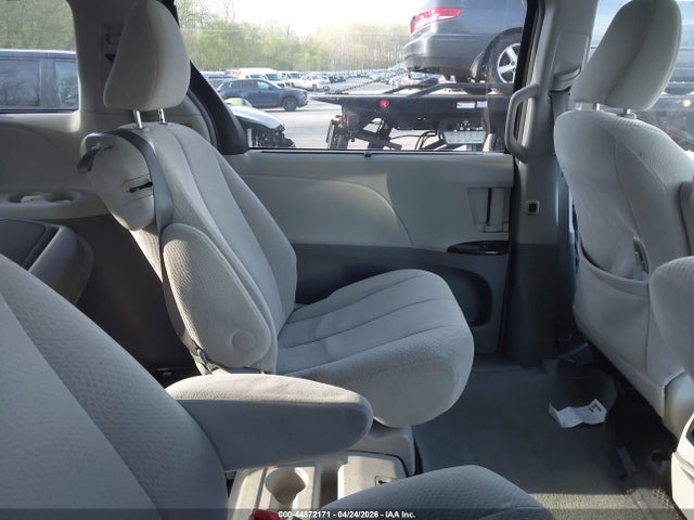 Продаж на аукціоні авто 2014 Toyota Sienna Le V6 8 Passenger, vin: 5TDKK3DCXES504150, номер лоту: 44872171