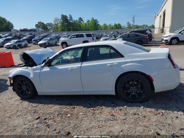44872201 :رقم المزاد ، 2C3CCAAG8KH758189 vin ، 2019 Chrysler 300 Touring مزاد بيع