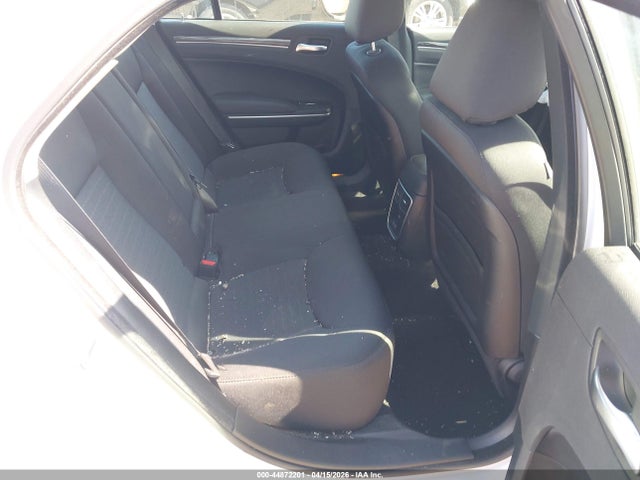 44872201 :رقم المزاد ، 2C3CCAAG8KH758189 vin ، 2019 Chrysler 300 Touring مزاد بيع