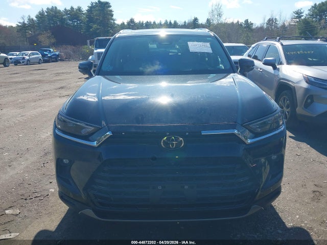 Toyota Grand Highlander Platinum 2024 5TDAAAB50RS065781 Image 12