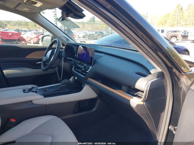 Toyota Grand Highlander Platinum 2024 5TDAAAB50RS065781 Image 5