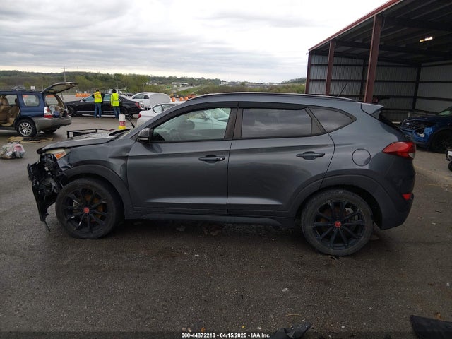 44872219 :رقم المزاد ، KM8J3CA24HU476166 vin ، 2017 Hyundai Tucson Night مزاد بيع
