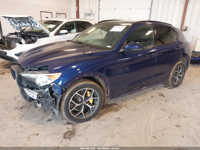 44872224 :رقم المزاد ، ZASPAKBN0L7C97354 vin ، 2020 Alfa Romeo Stelvio Ti Sport Awd مزاد بيع