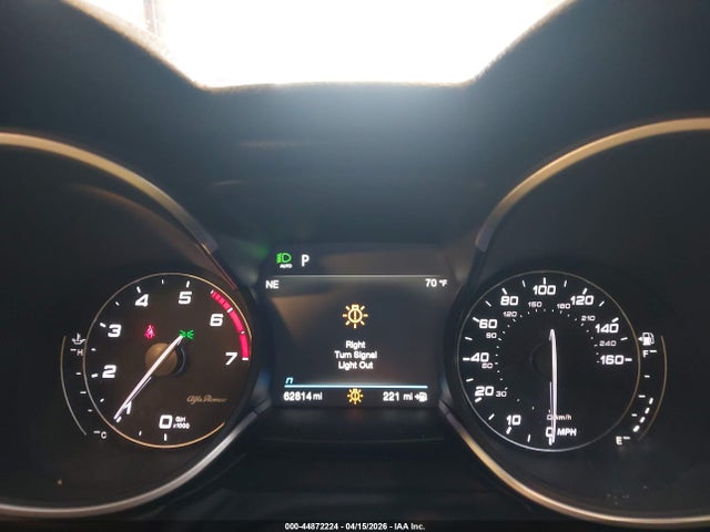 44872224 :رقم المزاد ، ZASPAKBN0L7C97354 vin ، 2020 Alfa Romeo Stelvio Ti Sport Awd مزاد بيع