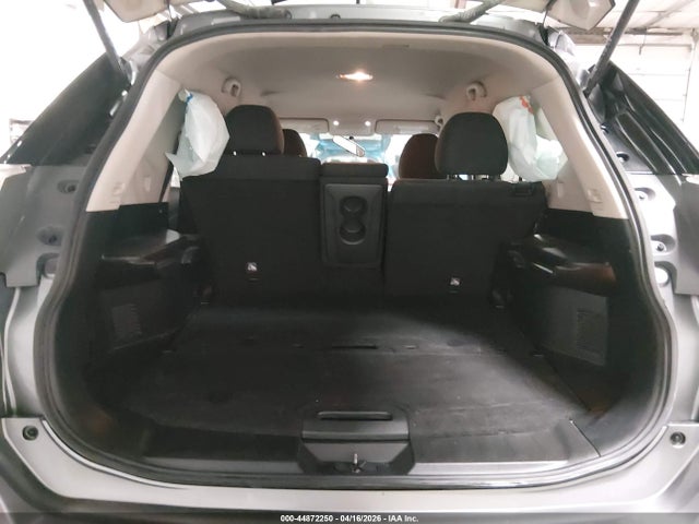 Продаж на аукціоні авто 2016 Nissan Rogue S/sl/sv, vin: KNMAT2MV5GP706556, номер лоту: 44872250