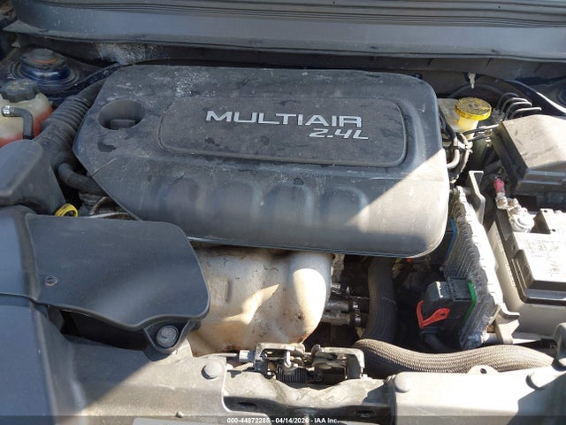 44872285 :رقم المزاد ، 1C4PJMCB1EW180867 vin ، 2014 Jeep Cherokee Latitude مزاد بيع