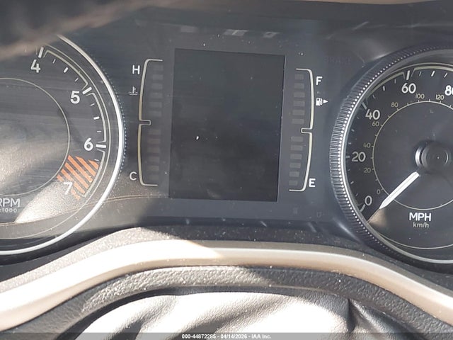 44872285 :رقم المزاد ، 1C4PJMCB1EW180867 vin ، 2014 Jeep Cherokee Latitude مزاد بيع