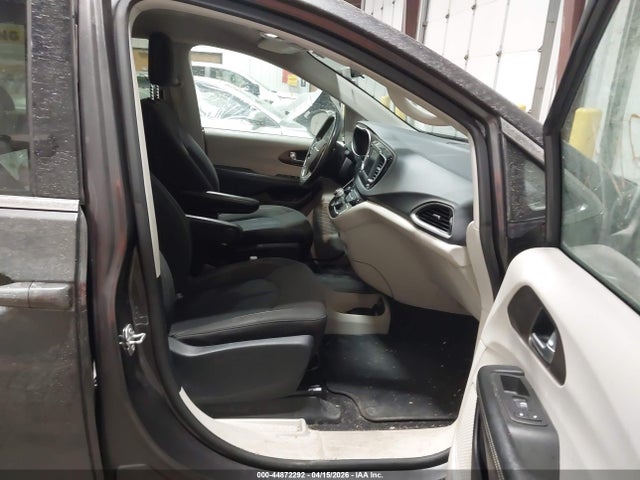 Продажа на аукционе авто 2020 Chrysler Voyager Lx, vin: 2C4RC1CG3LR136677, номер лота: 44872292