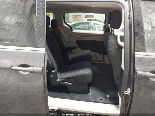 Продажа на аукционе авто 2020 Chrysler Voyager Lx, vin: 2C4RC1CG3LR136677, номер лота: 44872292