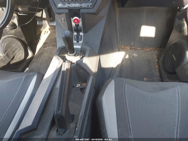 Polaris Slingshot Sl 2018 57XAAPFA2J8126669 Image 21