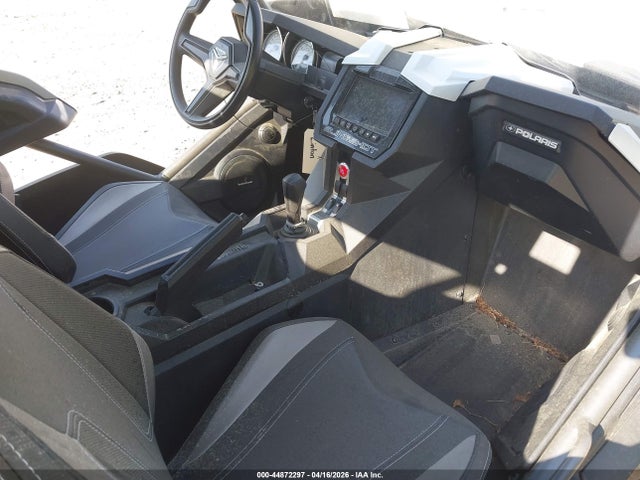 Polaris Slingshot Sl 2018 57XAAPFA2J8126669 Image 5