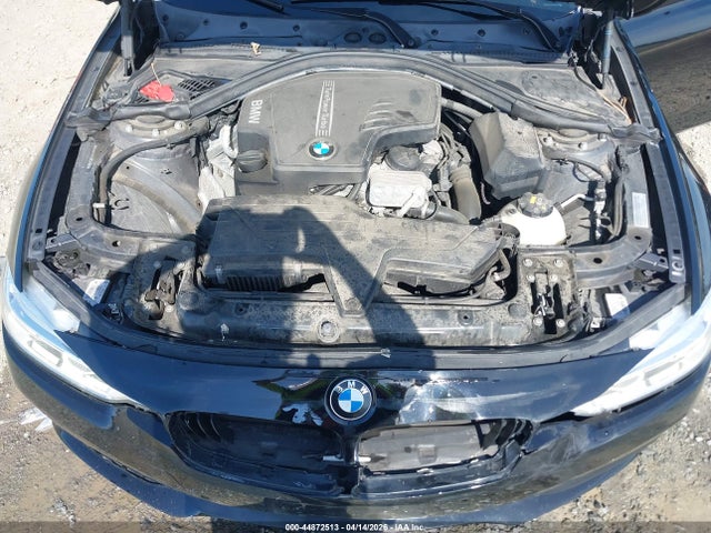 44872513 :رقم المزاد ، WBA8E5G52GNT41591 vin ، 2016 Bmw 320i Xdrive مزاد بيع