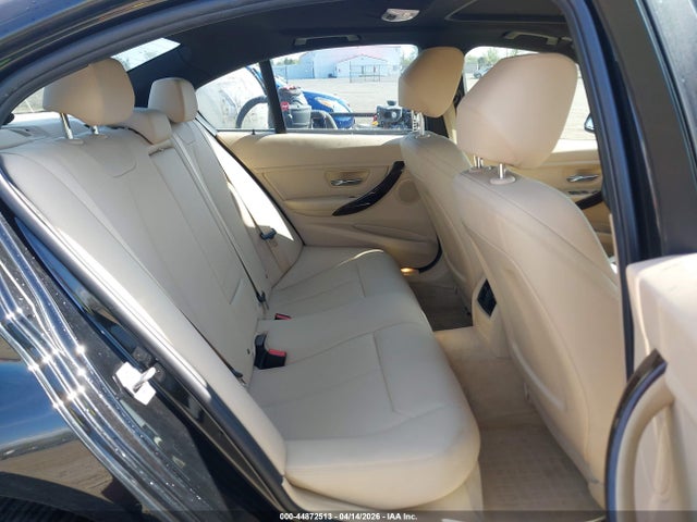 44872513 :رقم المزاد ، WBA8E5G52GNT41591 vin ، 2016 Bmw 320i Xdrive مزاد بيع