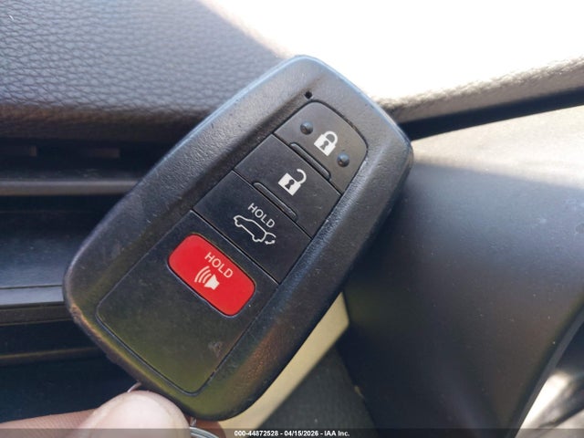 Продаж на аукціоні авто 2021 Toyota Rav4 Xle, vin: 2T3W1RFV5MW110980, номер лоту: 44872528