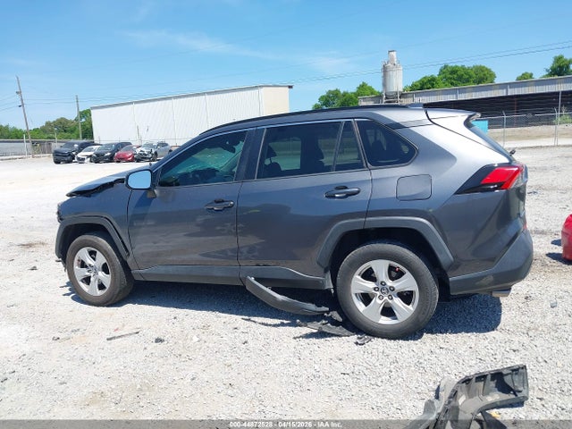 Продаж на аукціоні авто 2021 Toyota Rav4 Xle, vin: 2T3W1RFV5MW110980, номер лоту: 44872528